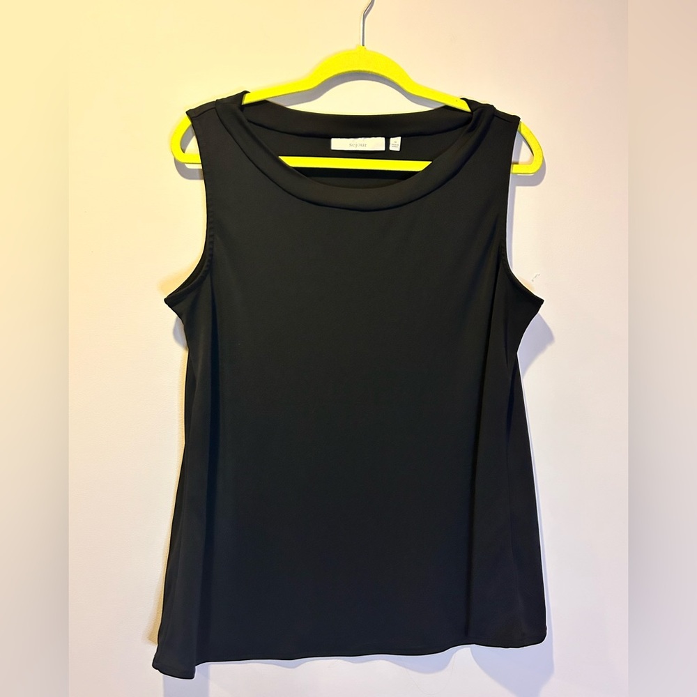 Black Sleeveless Top Plus Size 1X Basic Layer Tank Top‎ Round Neck Sejour